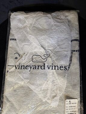Vineyard Vines Grey Heather Tee with Whale Logo